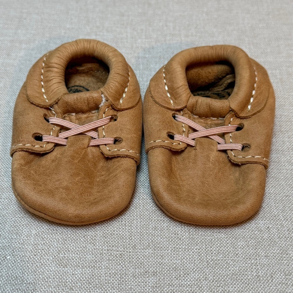 Freshly Picked Cedar Oxford Baby Shoes Moccasins Size 1